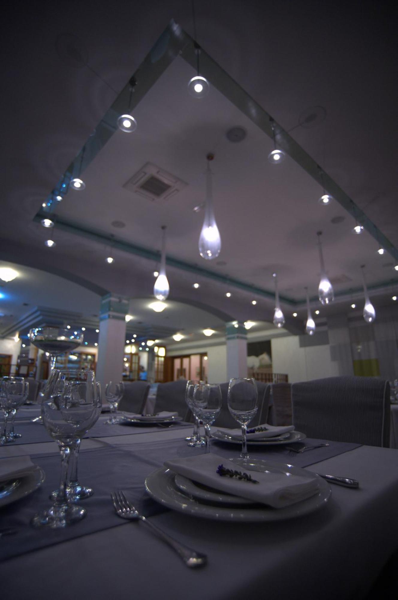 Hotel Ðakovo Zewnętrze zdjęcie