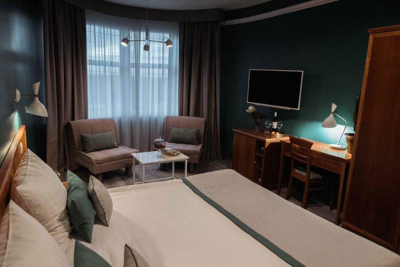 Hotel Ðakovo Zewnętrze zdjęcie