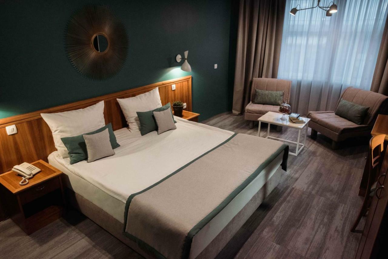 Hotel Ðakovo Zewnętrze zdjęcie
