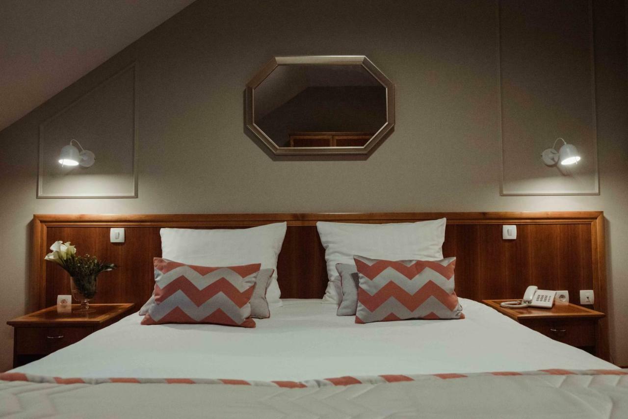 Hotel Ðakovo Zewnętrze zdjęcie